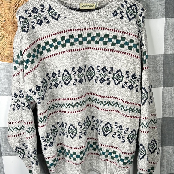 Oversized men’s Sweater - Picture 2 of 6